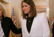 Dramatic Standoff: US Senators Outraged as Mexican Forces Seize Alabama Port Facility – Discover the Shocking Details!