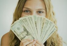 The Complex Relationship We Have with Money: Exploring the Intricacies of Money Psychology