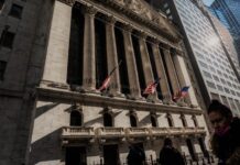 Unveiling America’s Financial Giants: Discover the Remarkable Histories of Top US Banks