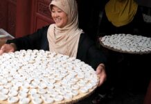 Maximizing Your Dirham During the Eid Holiday: Tips and Tricks to Save Money without Compromising on Celebratory Fervor